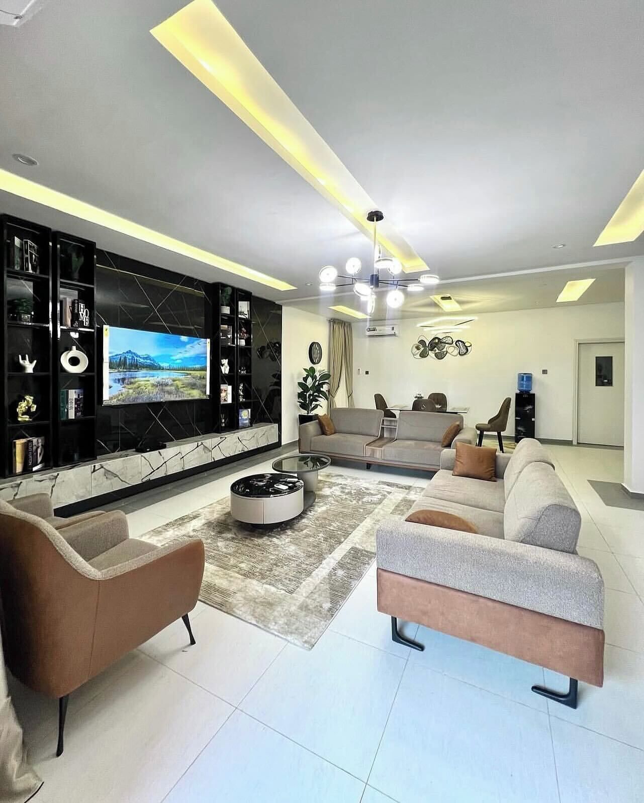 Apartemen Ekonomi, balkon, pemandangan kota | Interior