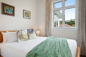 Room - 4 Carpark 50 metre walk to Eden Park 3BR 2BA (Mount Eden)