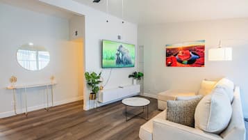 Apartment | Living area