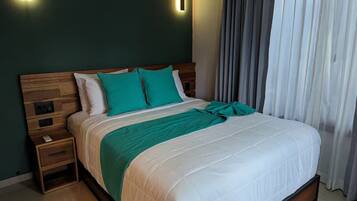 3 quartos, cofres nos quartos, ferros/tábuas de passar roupa