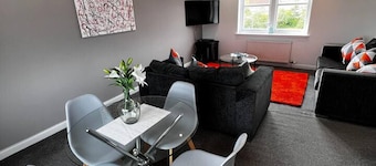 Apartment - Sleeps4 - Glasgowairport 10 Mins Drive