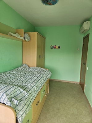 3 間睡房、熨斗/熨衫板、Wi-Fi、床單