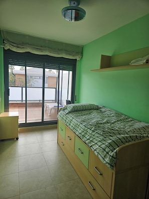 3 間睡房、熨斗/熨衫板、Wi-Fi、床單