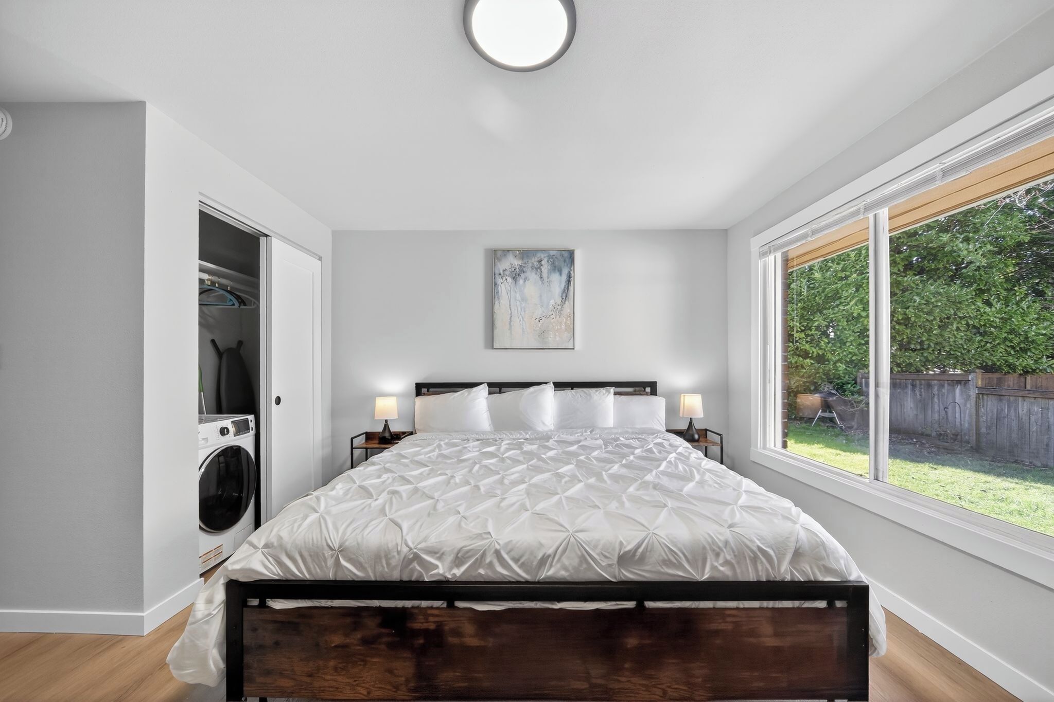 熨斗/熨衫板、Wi-Fi、床單