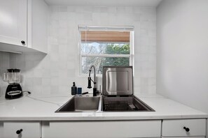 Micro-ondas, fogão, cooktop, lava-louças