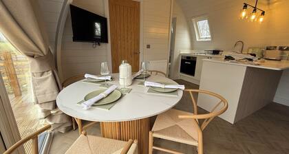 Brand new 2-bedroom lodge in Glastonbury perfect for relaxing getaways