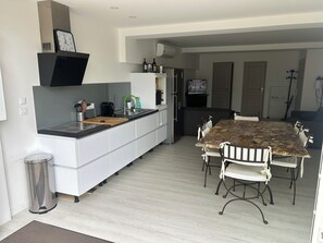 Dining - Logis du truqué (Lège-Cap-Ferret)