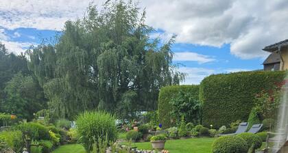 Cozy vacation apartment with small garden