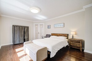5 chambres, bureau, fer et planche à repasser, accès au Wi-Fi (inclus)