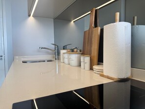 Serviettes fournies, papier toilette