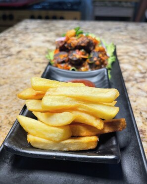 Food and drink - Bridge Waters Hotel  (Enugu)