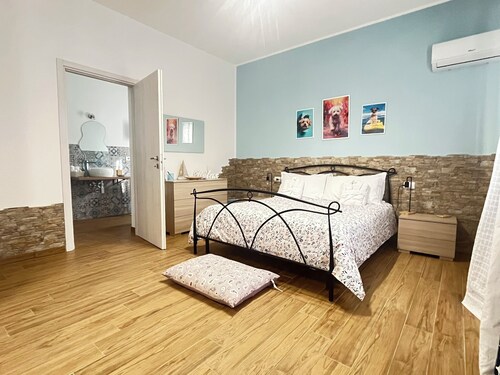 Independent Villa in Alcamo for real Pet Lovers, large garden space and relaxation