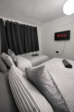 3 habitaciones, tabla de planchar con plancha y wifi 