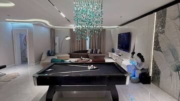 Economy-huoneisto, parveke, kaupunkinäköala | Pelihuone