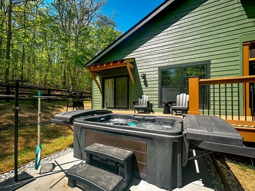 Cozy Cabin w/Hot Tub + Screened Porch A True Red River Gorge Escape