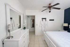 1 bedroom, in-room safe, desk, iron/ironing board