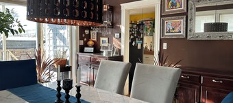 Delightful 3-bedroom home with private backyard garden oasis - near Brown, RISD