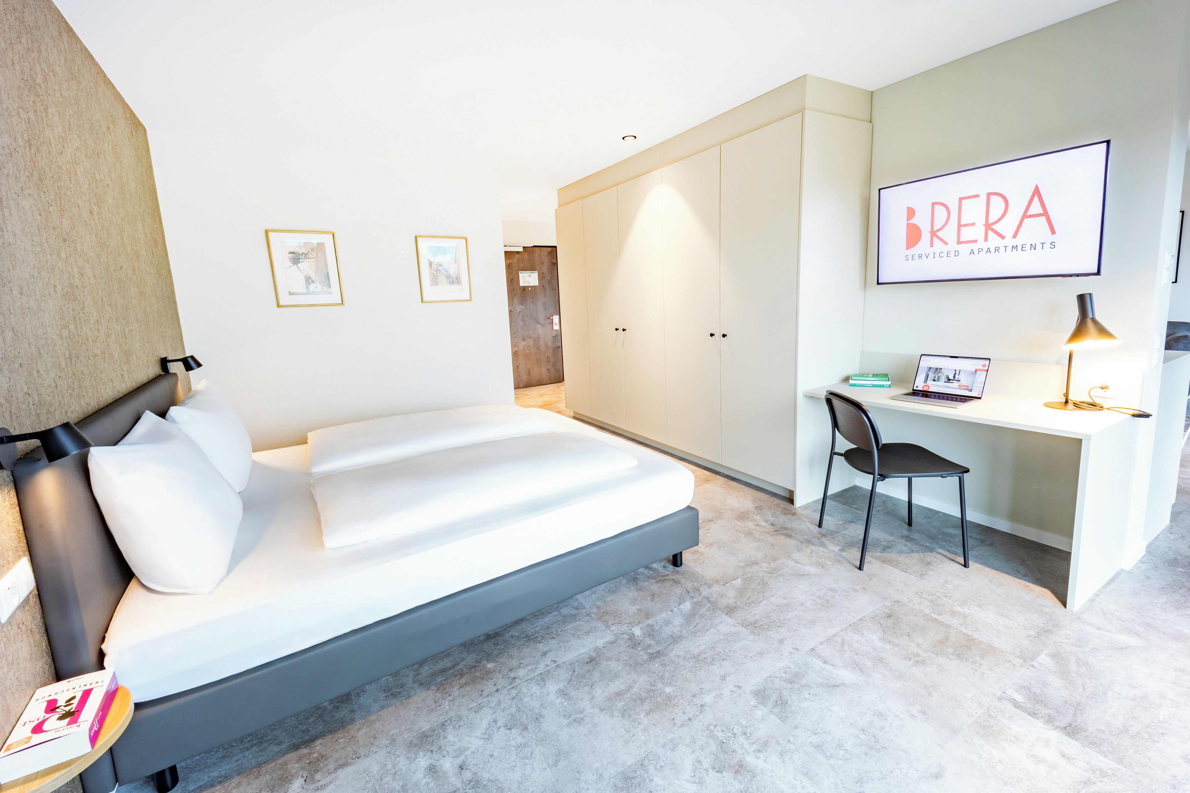 Apartment XL | Laptopgeeigneter Arbeitsplatz, Bügeleisen/Bügelbrett