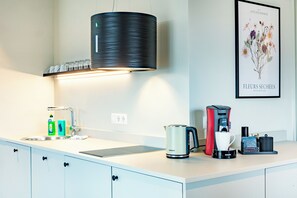 Apartment XL | Private kitchen | Fridge, microwave, stovetop, dishwasher - Brera Meckenbeuren-Friedrichshafen (Meckenbeuren)