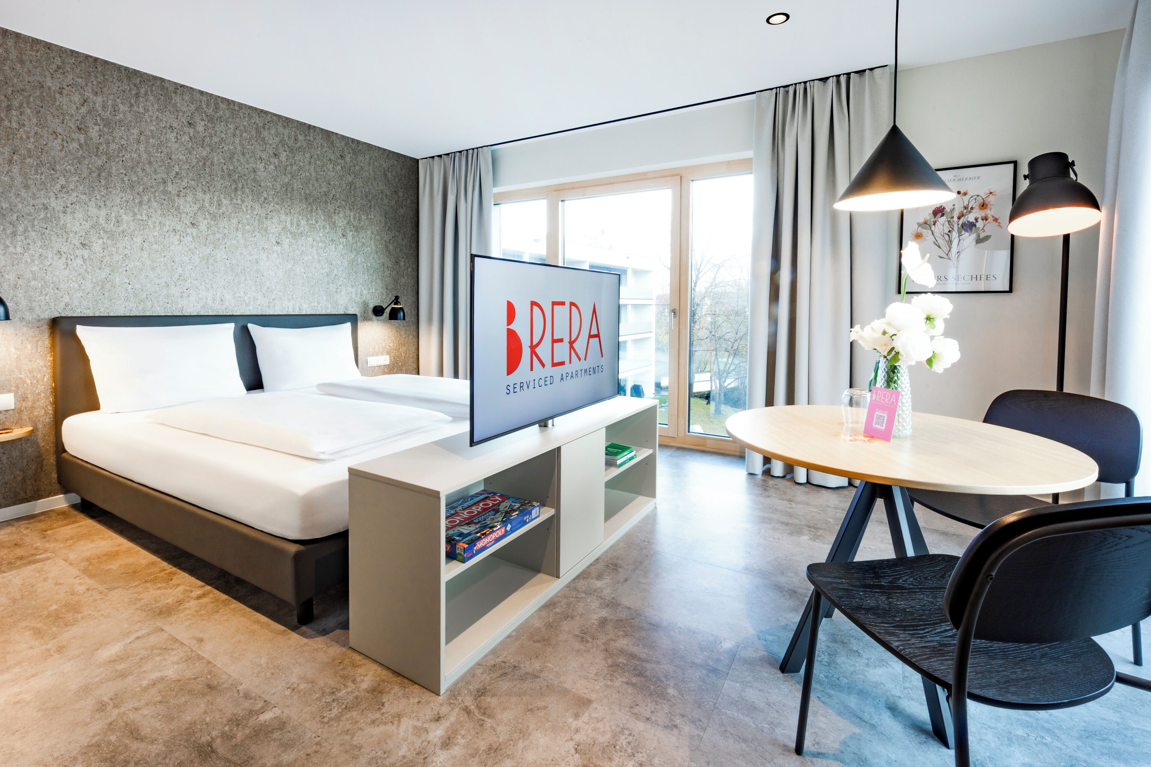 Apartment | Desk, laptop workspace, iron/ironing board, free WiFi