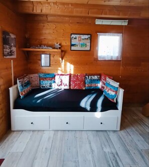 Iron/ironing board - Le doudou du Vercors (Saint-Guillaume)