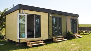 Exterior - Surf Shack 1 - Room with shared bathroom, dike view,shared garden,WLAN (Dahme)