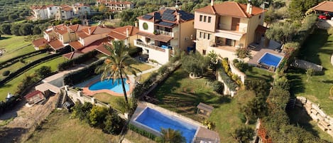 Three Bedroom Maisonette with Private Pool | Extérieur