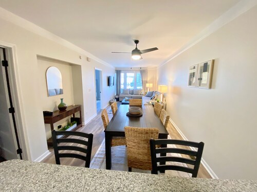 Downtown Condo w/ Balcony & Amazing view overlooking Main Street