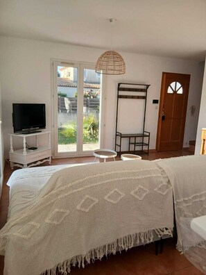 3 soverom, skrivebord og wi-fi