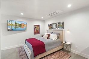 2 chambres, fer et planche à repasser, lit parapluie, Wi-Fi gratuit