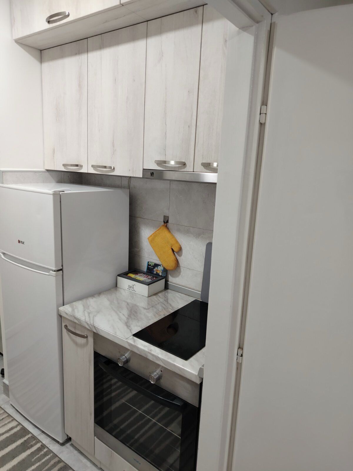 Studio, 1 Bedroom, Smoking, City View | Bahagian dalam