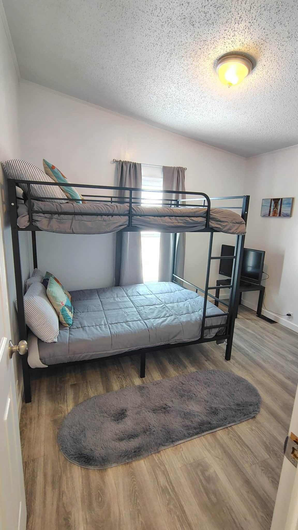 3 Schlafzimmer, Schreibtisch, Bügeleisen/Bügelbrett, kostenloses WLAN