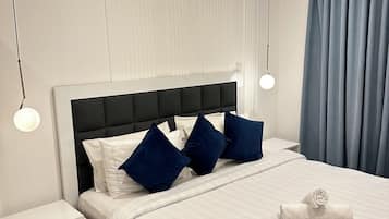 Desk, laptop workspace, free WiFi