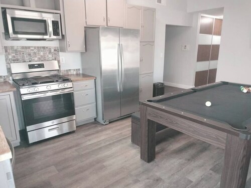 3-bedroom House with private pool close to The Las Vegas Strip
