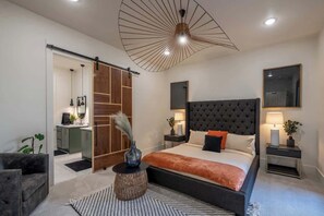 4 bedrooms, WiFi, bed sheets