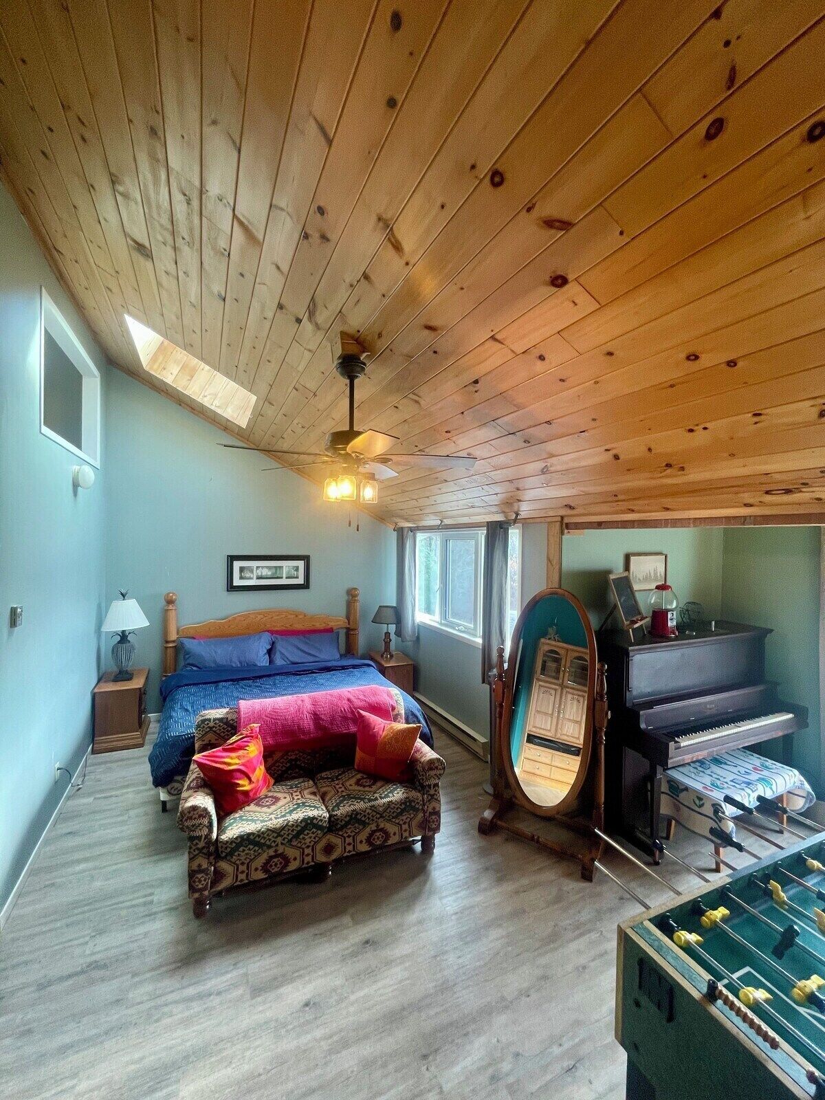 5 bedrooms, iron/ironing board, travel cot, free WiFi