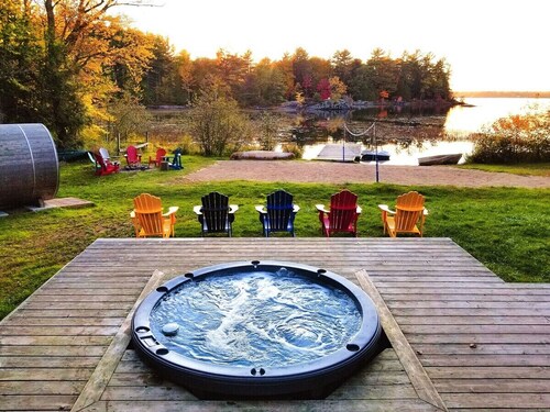 Lakeside Memories Await at Trenanthia's "The OG" Cottage