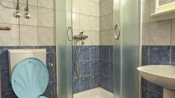 Økonomi-tremannshytte | Bad