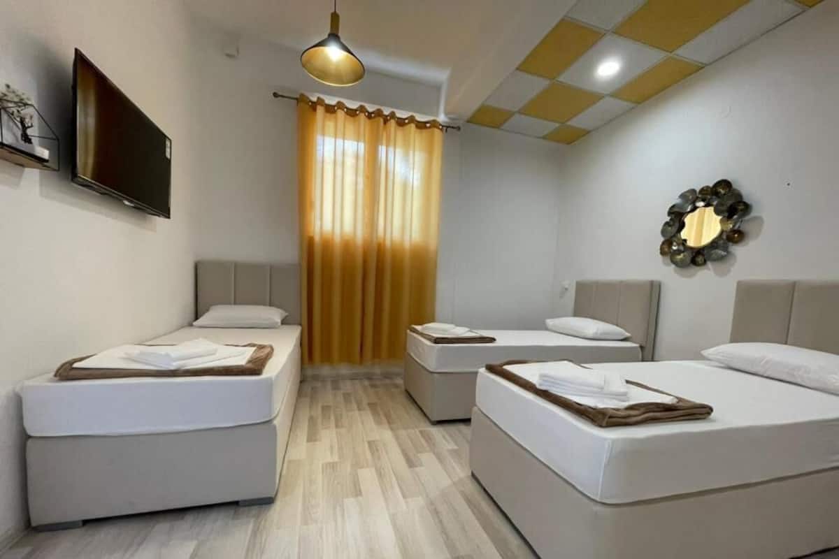 Superior-Dreibettzimmer, Gartenblick | Kostenloses WLAN