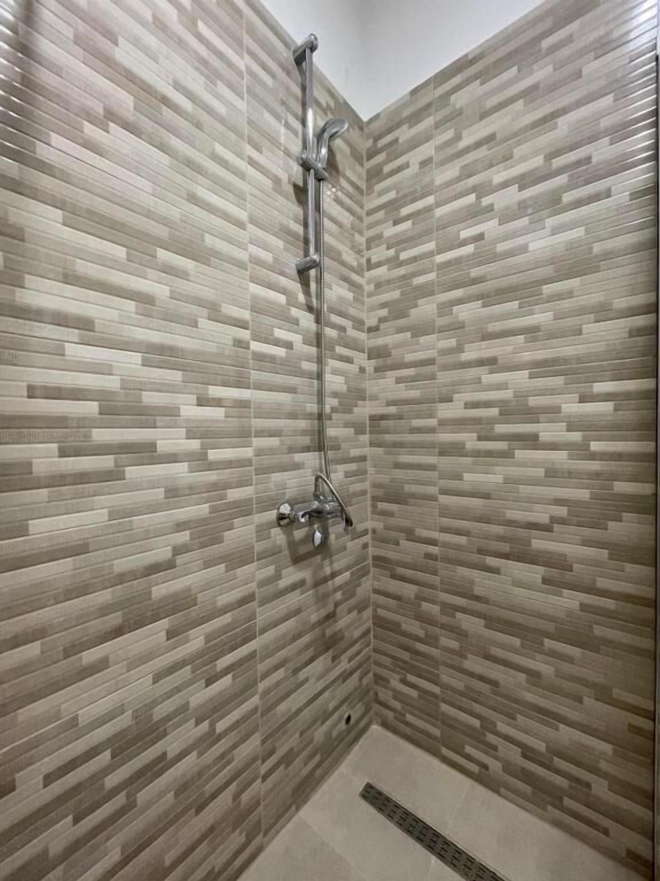 Superior-Dreibettzimmer, Gartenblick | Badezimmer