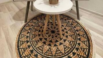 Superior-Dreibettzimmer, Gartenblick | Innenbereich