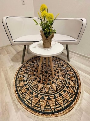 Superior-Dreibettzimmer, Gartenblick | Innenbereich