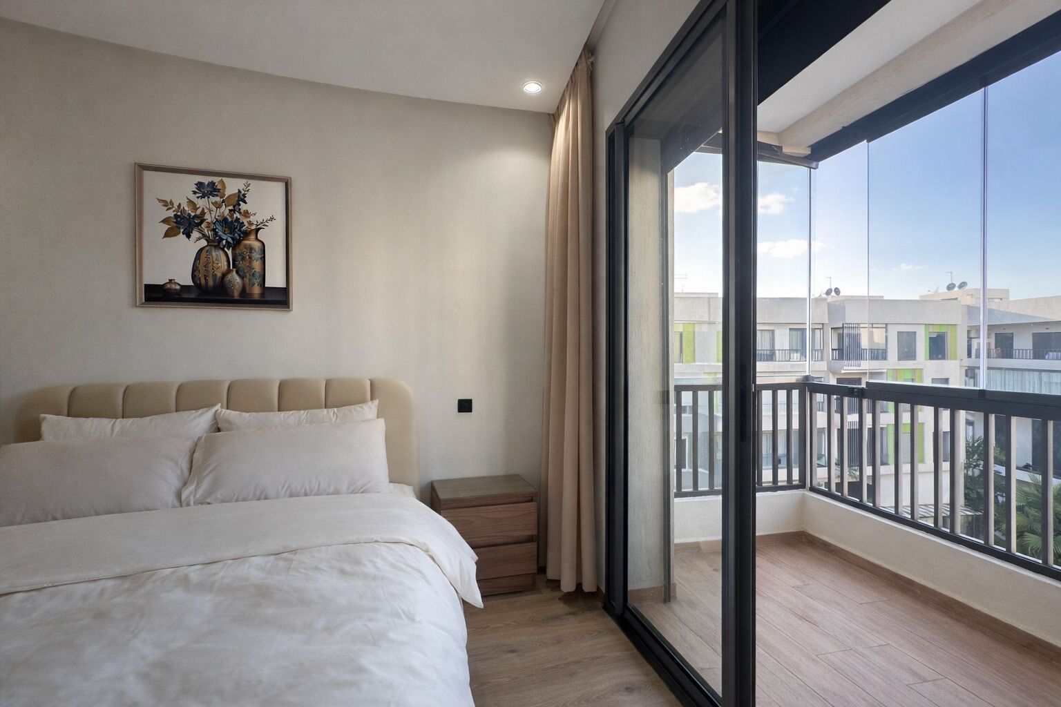 2 bedrooms, iron/ironing board, Internet, bed sheets