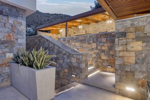 Property grounds - Zeus Luxury Villas (Villa Dia) (Ελουντα)