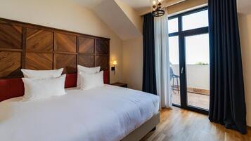 Deluxe tweepersoonskamer, balkon, uitzicht op tuin | Gratis wifi