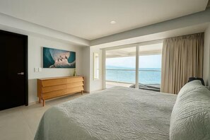 WiFi, bed sheets - Harbor171 beachside residence (Puerto Vallarta)