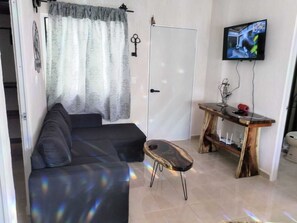 Smart TV, video library, stereo - Apartment in cancun equipped and very comfortable near the airport and the mayan train. (cancun)