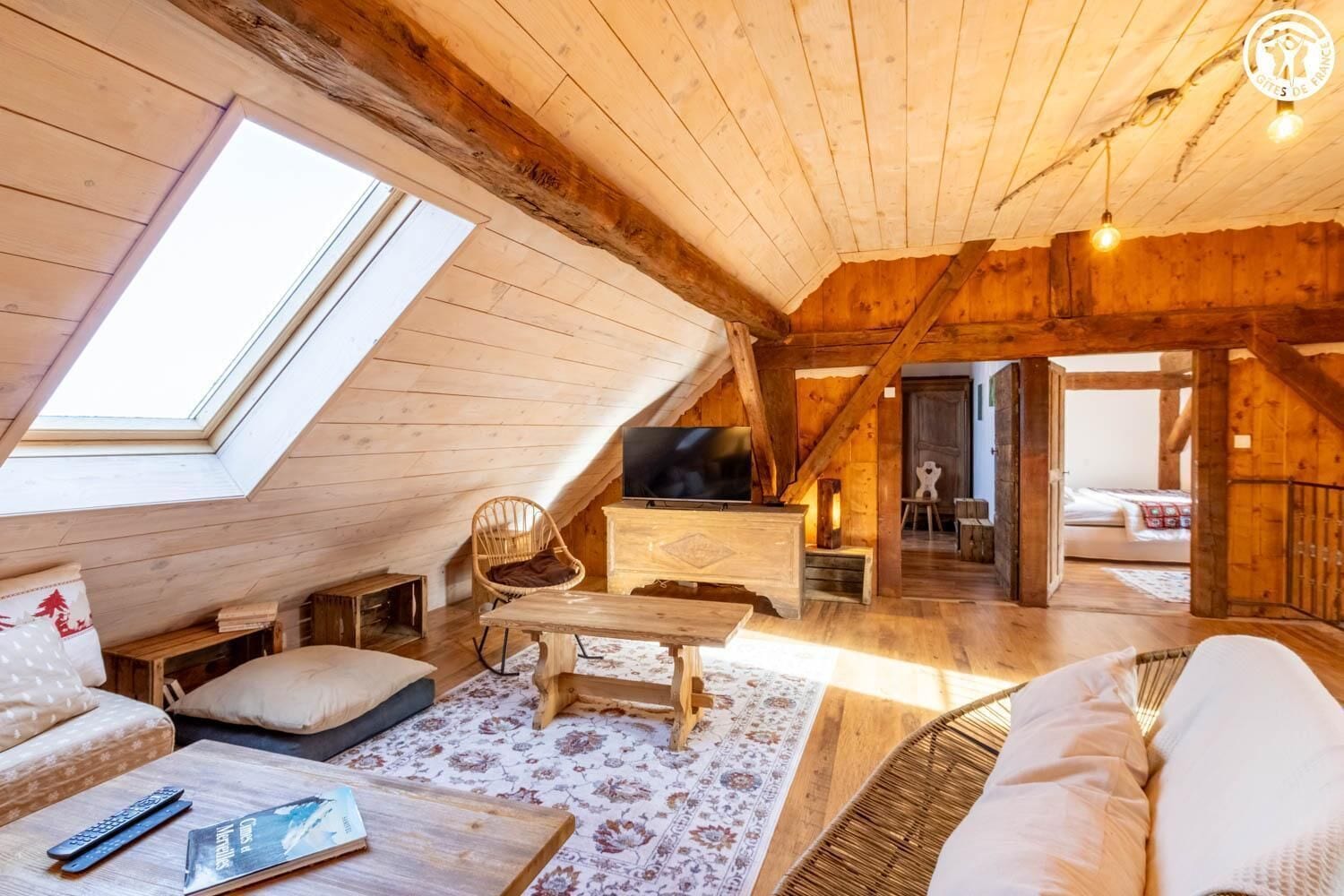 3 chambres, fer et planche à repasser, Wi-Fi gratuit