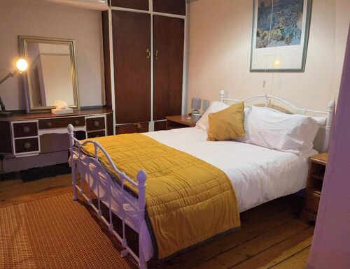 House - Sleeps 8 - Clifton Down 10 min Walk