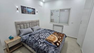 2 chambres, Wi-Fi gratuit, draps fournis